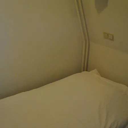 De Halve Maan 酒店 博文卡尔斯佩尔