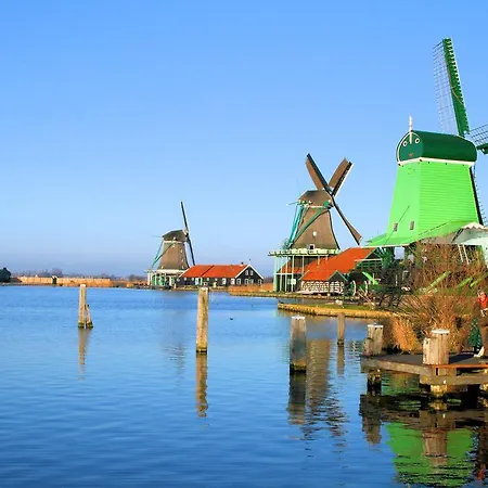 De Halve Maan 2* 博文卡尔斯佩尔