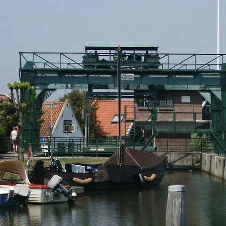 Hotel De Halve Maan Bovenkarspel